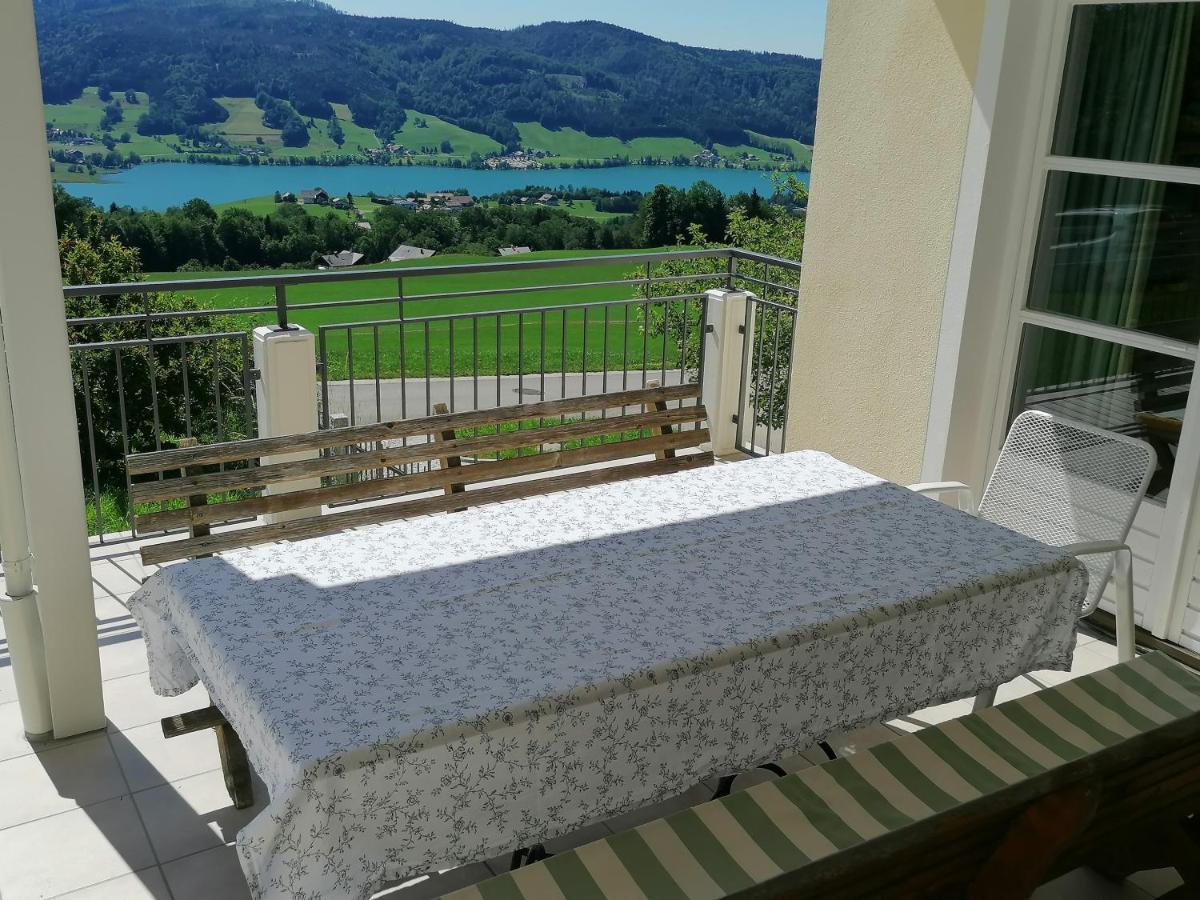 Wunderschoene Ferienwohnung Mit Seeblick Zell am Moos Extérieur photo
